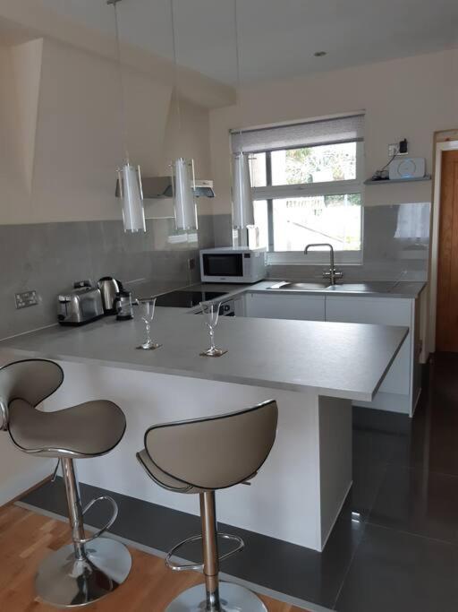 Charming Mid Terrace Cottage