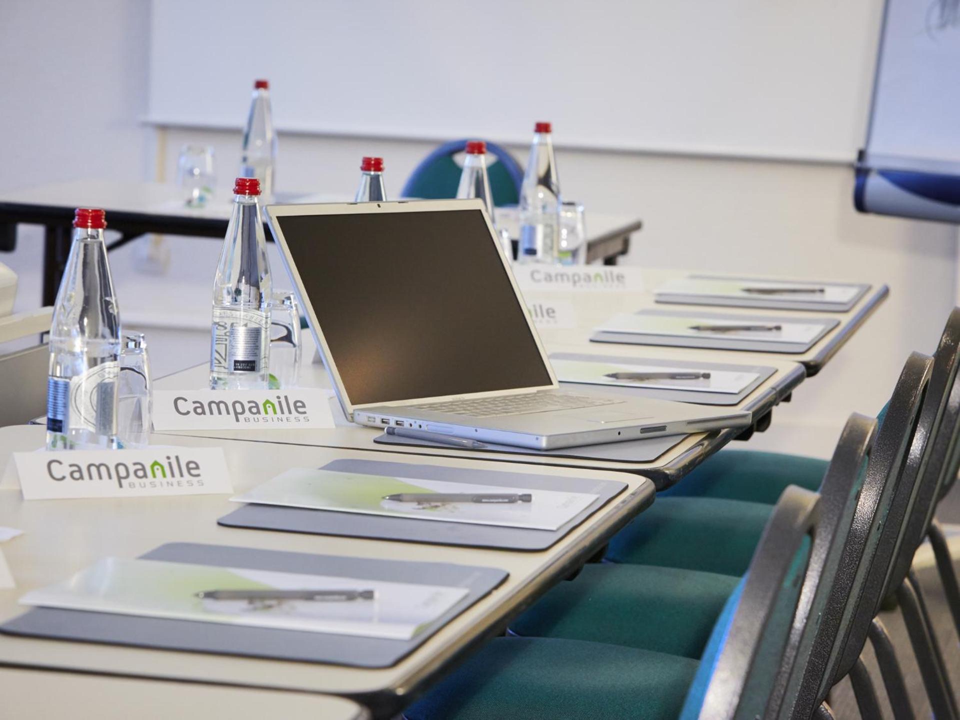 Meeting/conference room