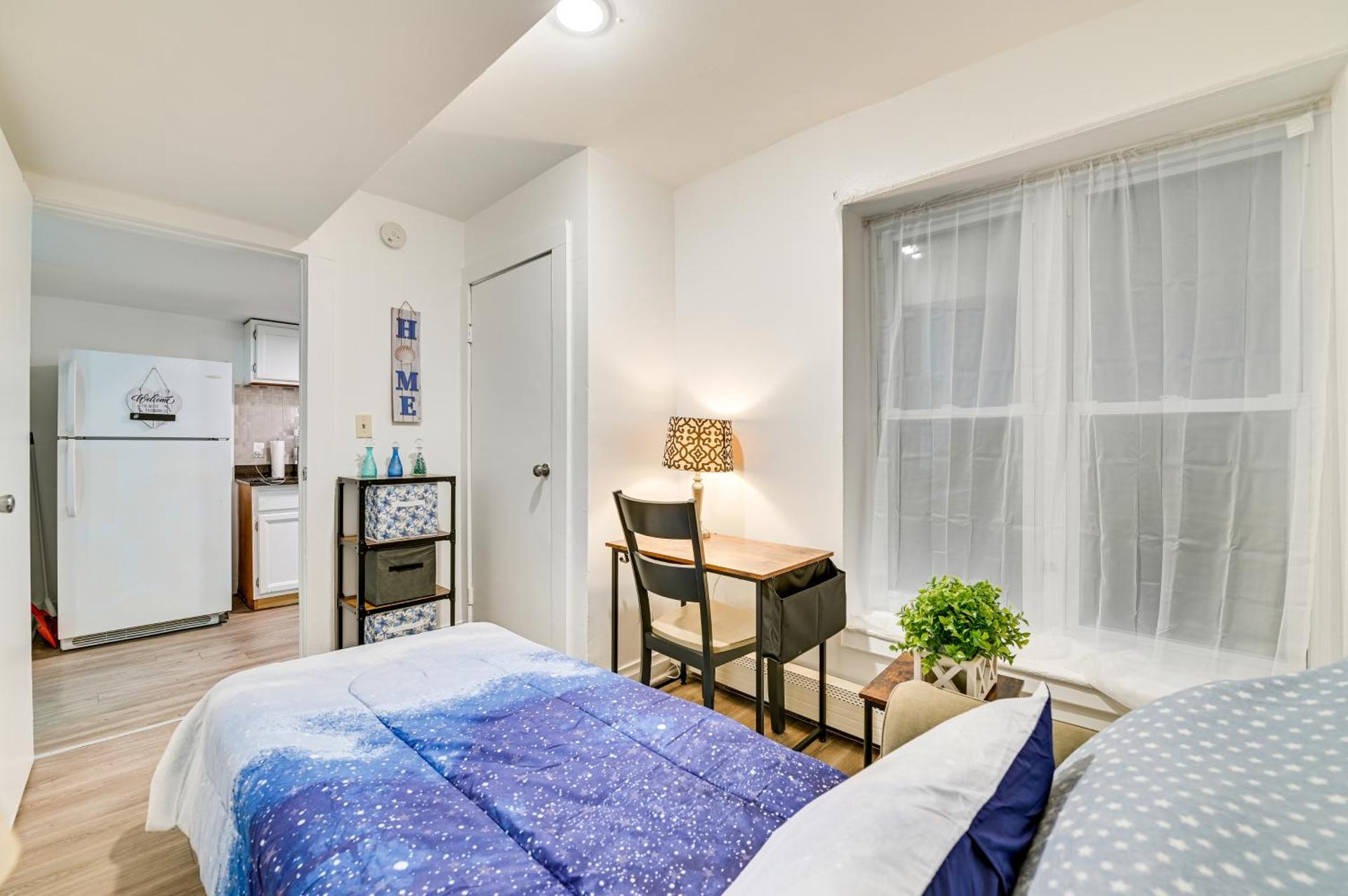 Walk to Downtown Albany Ten Broeck Triangle Apt!