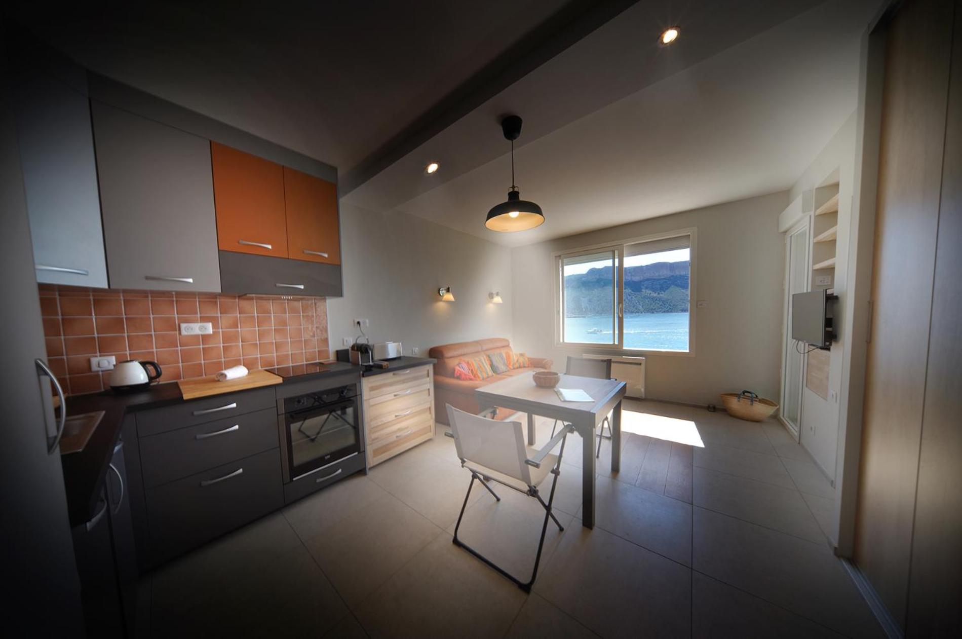 Kitchen or kitchenette