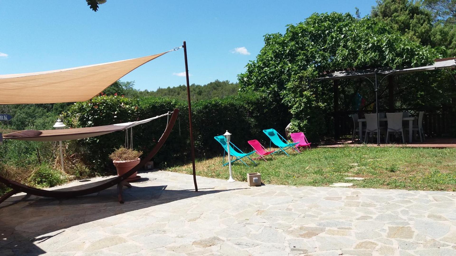 Bastide Provençale Les Mûriers d'Engaspaty