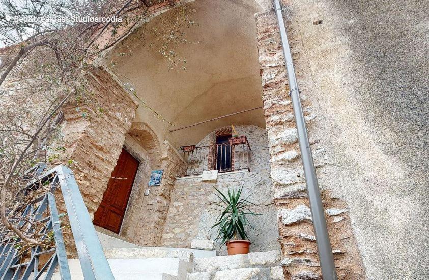 Bed & Breakfast StudioArcodia-