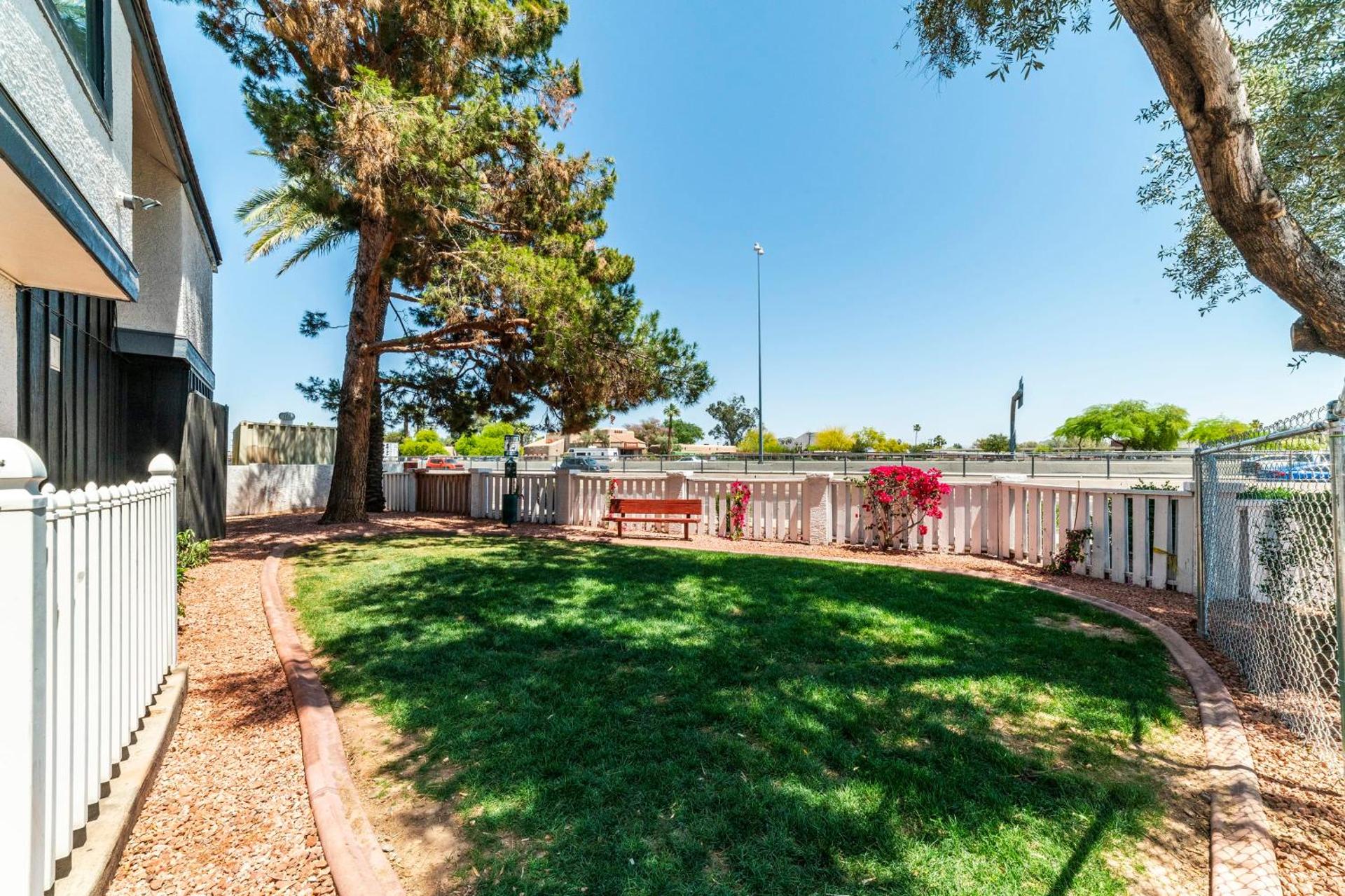 Metro Extended Stays Phoenix - Queen Studio