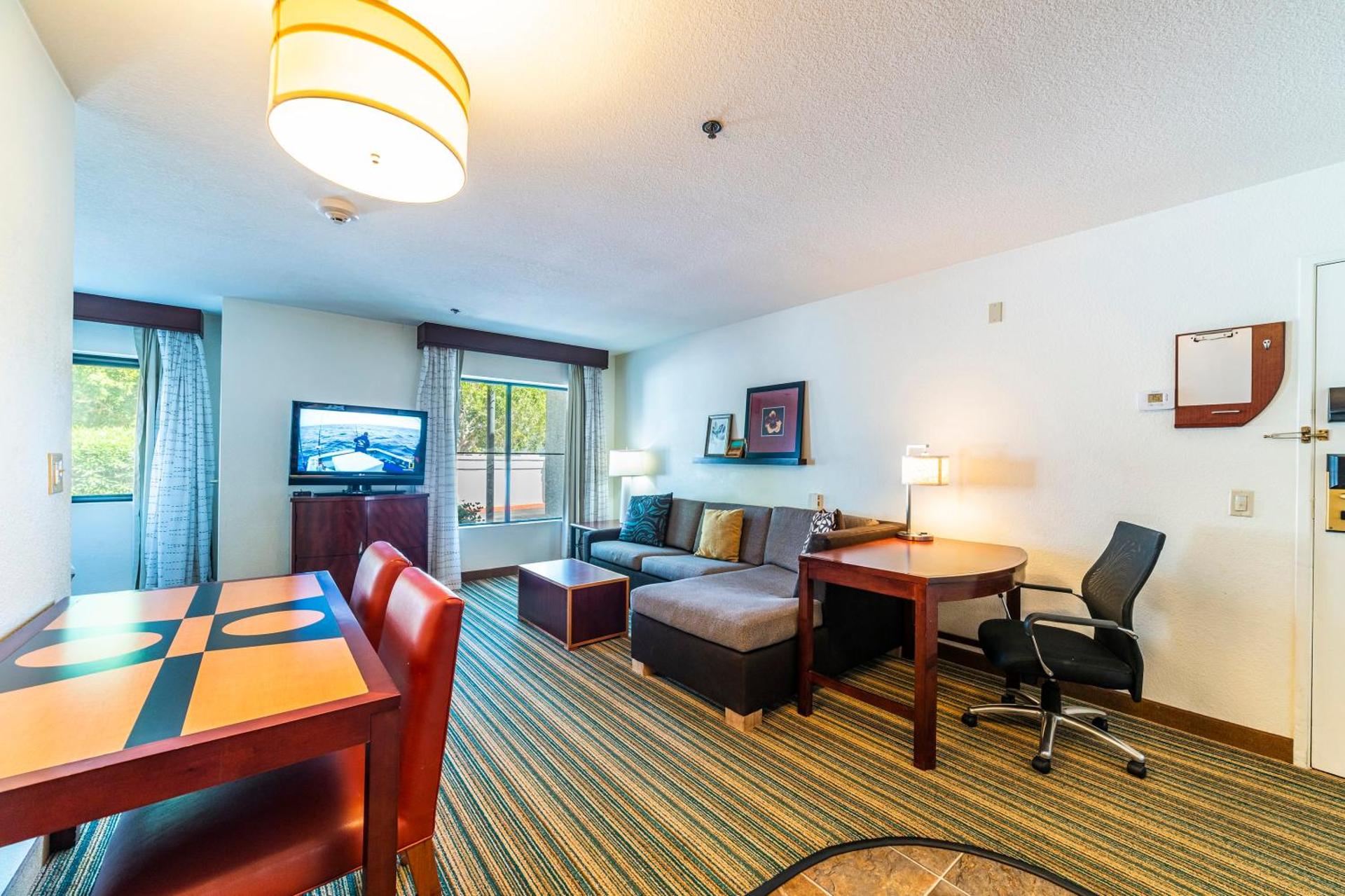 Metro Extended Stays Phoenix - Downstairs Studio - Sleeps 4