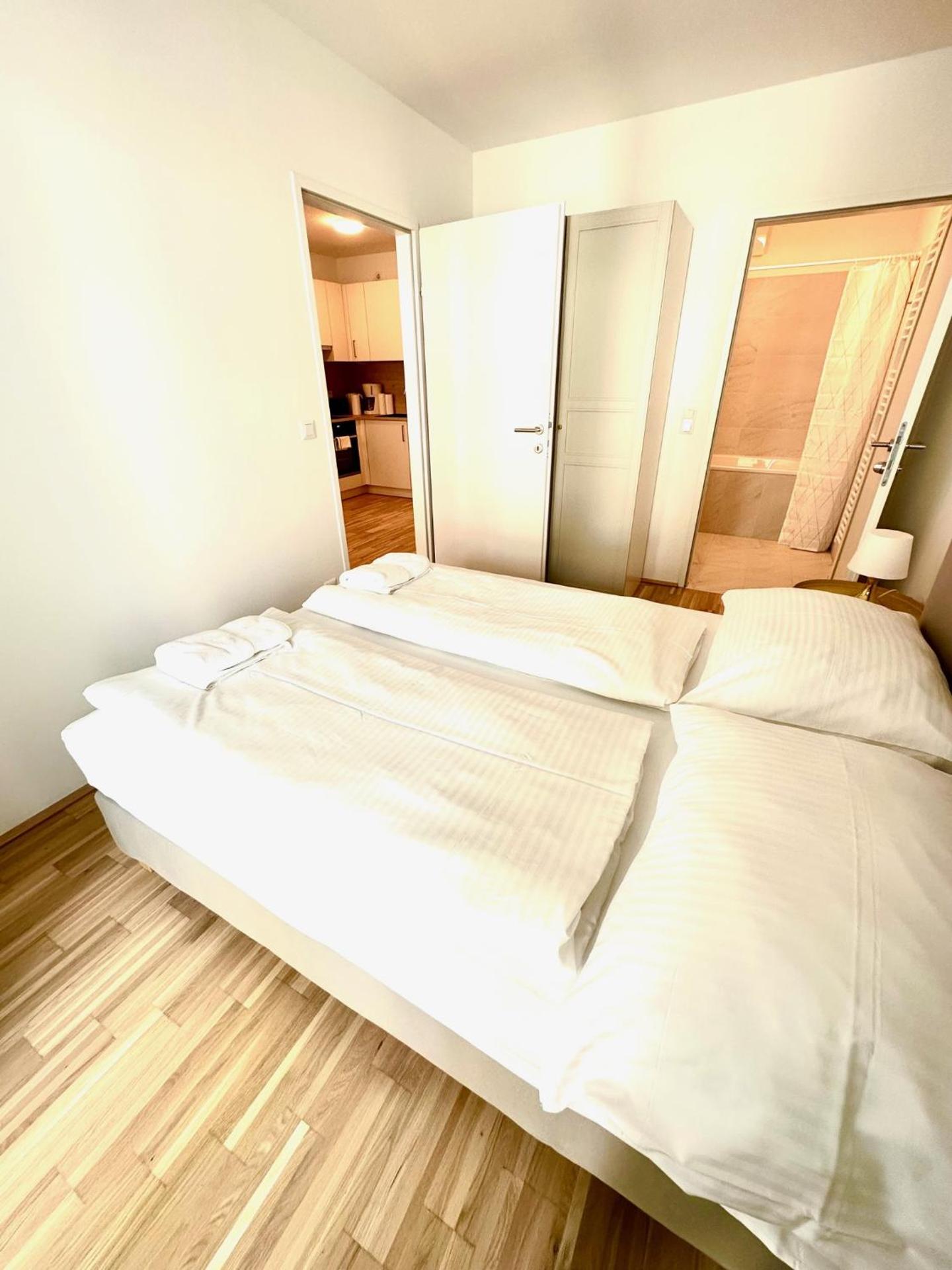 FORSTHAUS 30 FREE GARAGE