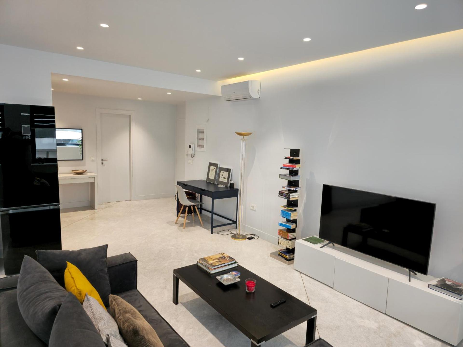 Stylish Central Apartment in Kolonaki (walking distance to Syntagma)