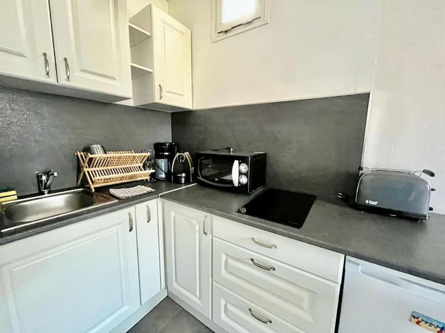 Appartement 2 pièces - PLACE MORNY