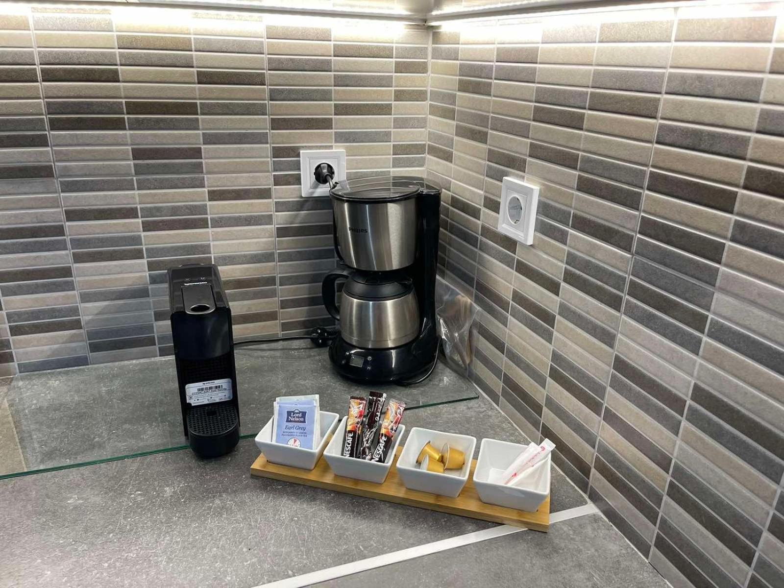 Coffee/tea facilities