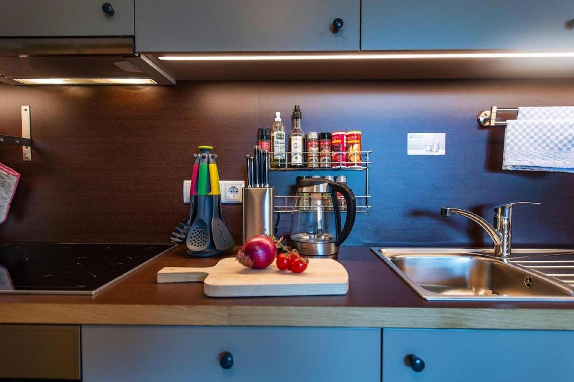 Kitchen or kitchenette