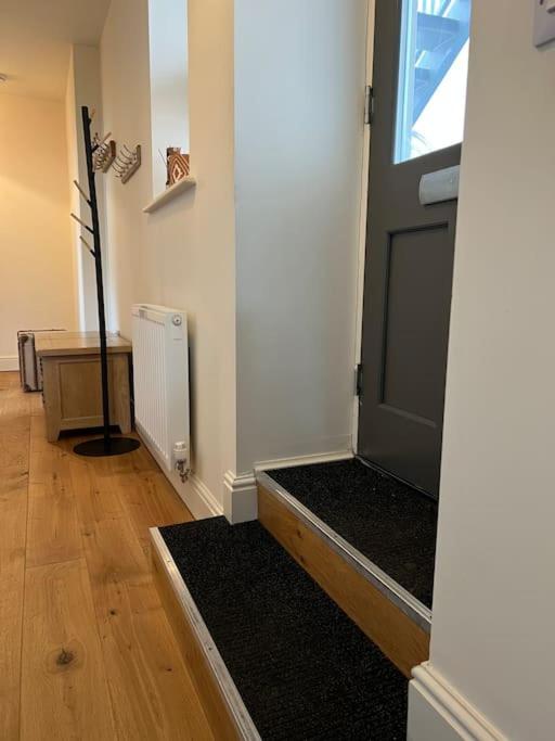 Luxurious 2 bedroom apartment in central Berwick