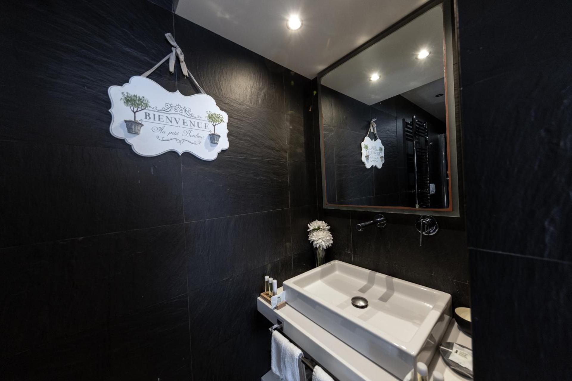 Barcaccia Luxury Suites