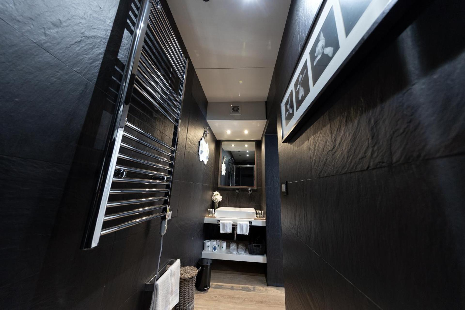 Barcaccia Luxury Suites