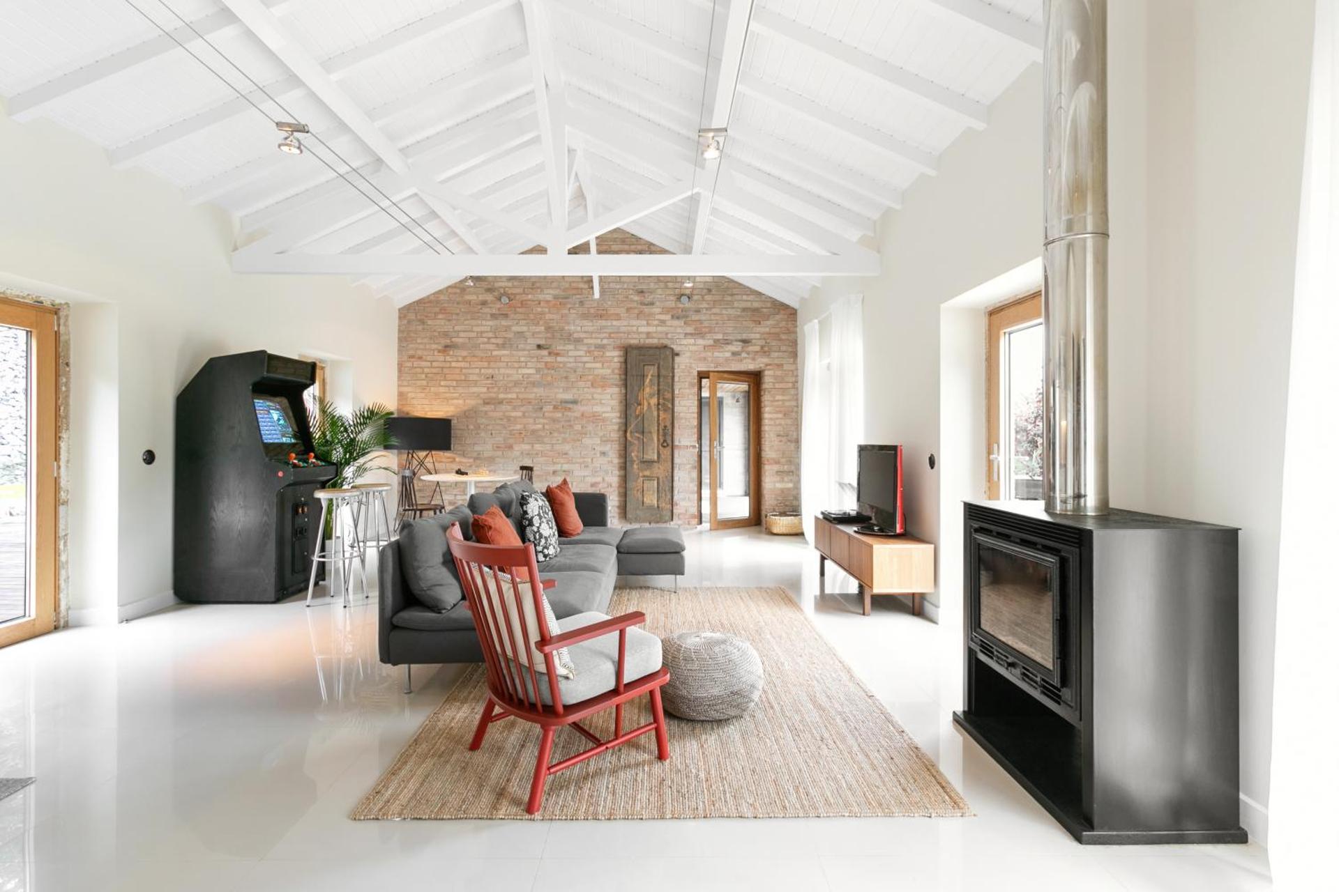 Communal lounge/ TV room