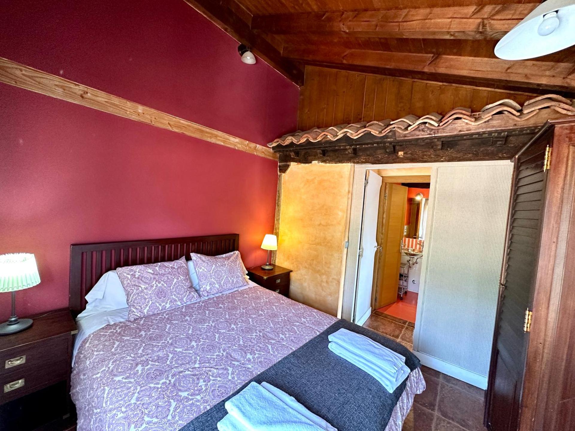 One-Bedroom Apartment with View