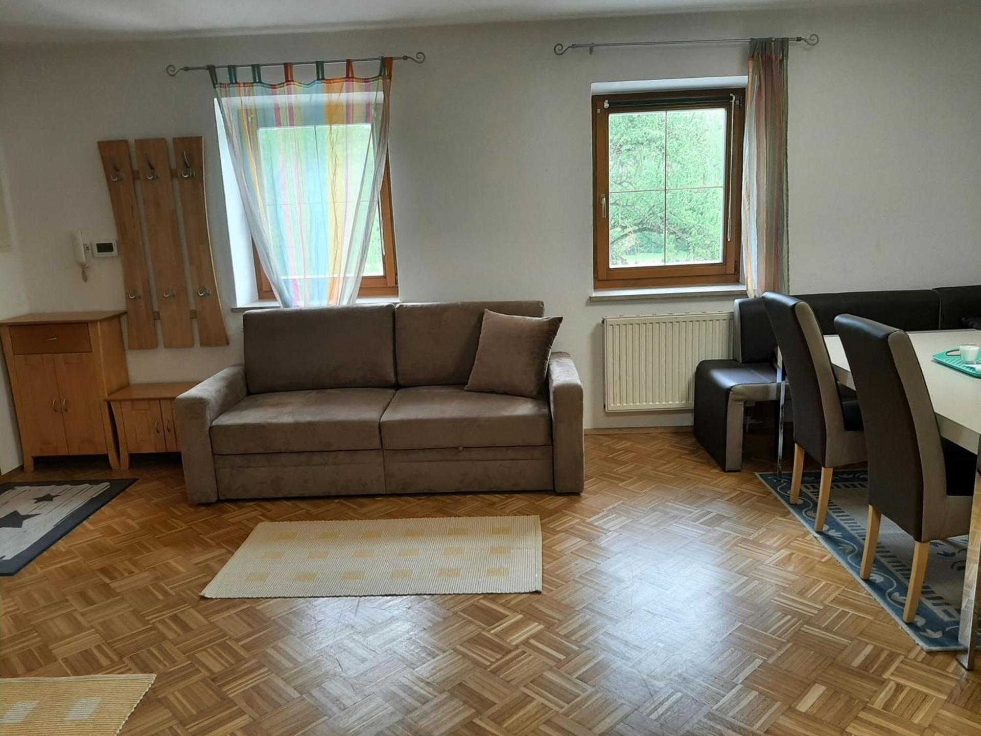 Schöne Wohnung am Bauernhof