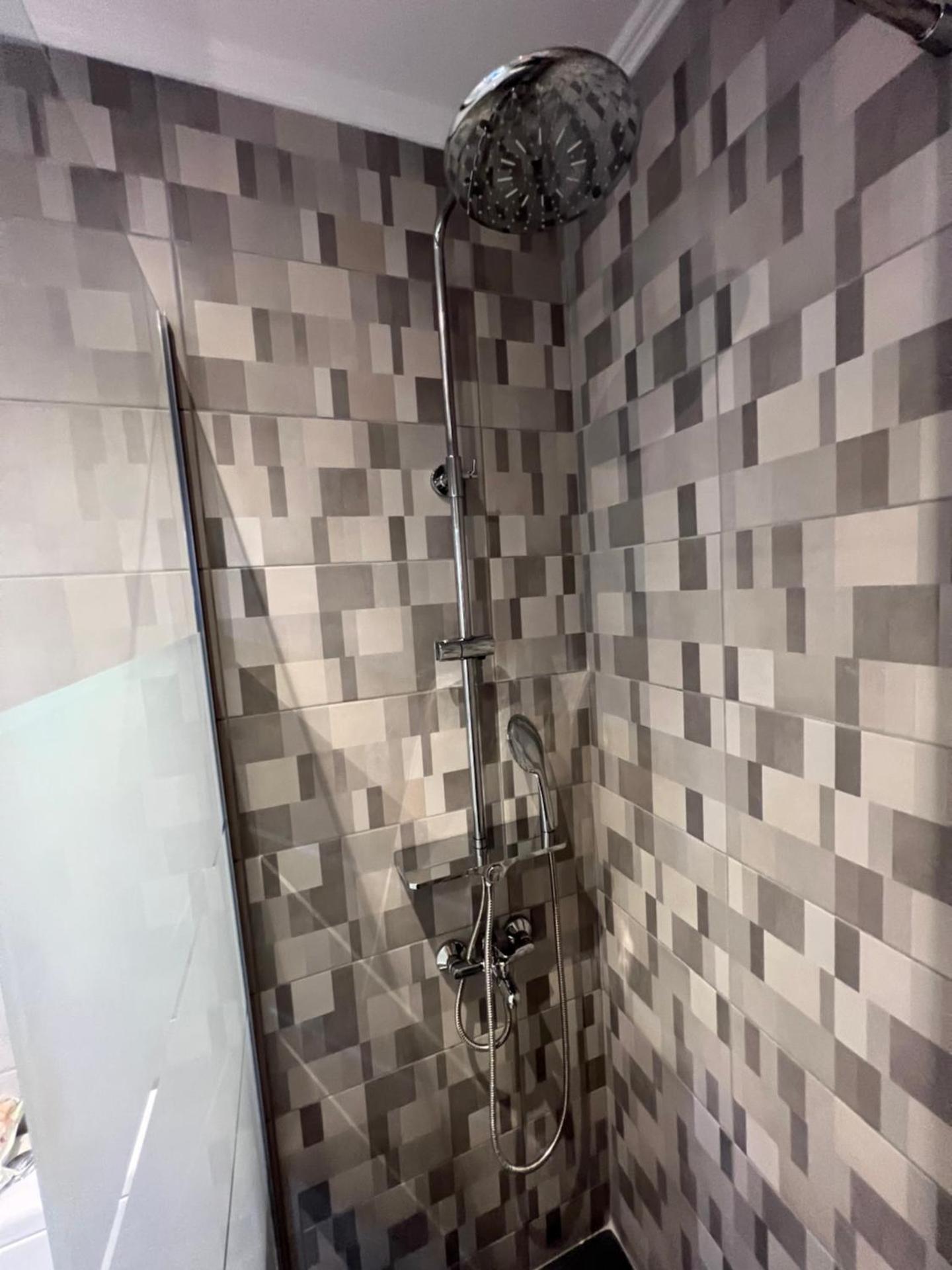 John's apartment's near Athens Airport!!