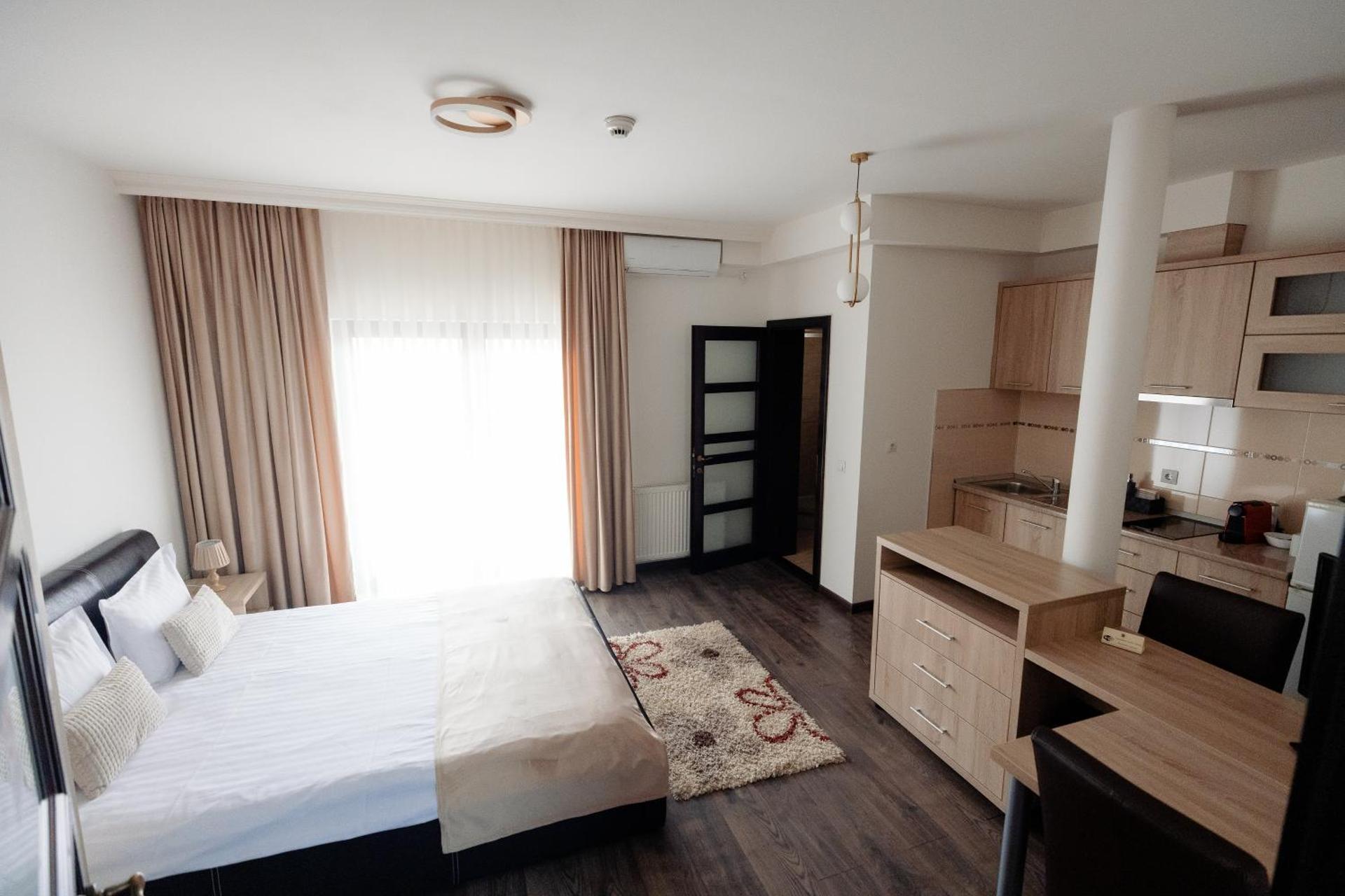 Aparthotel Punct pe i