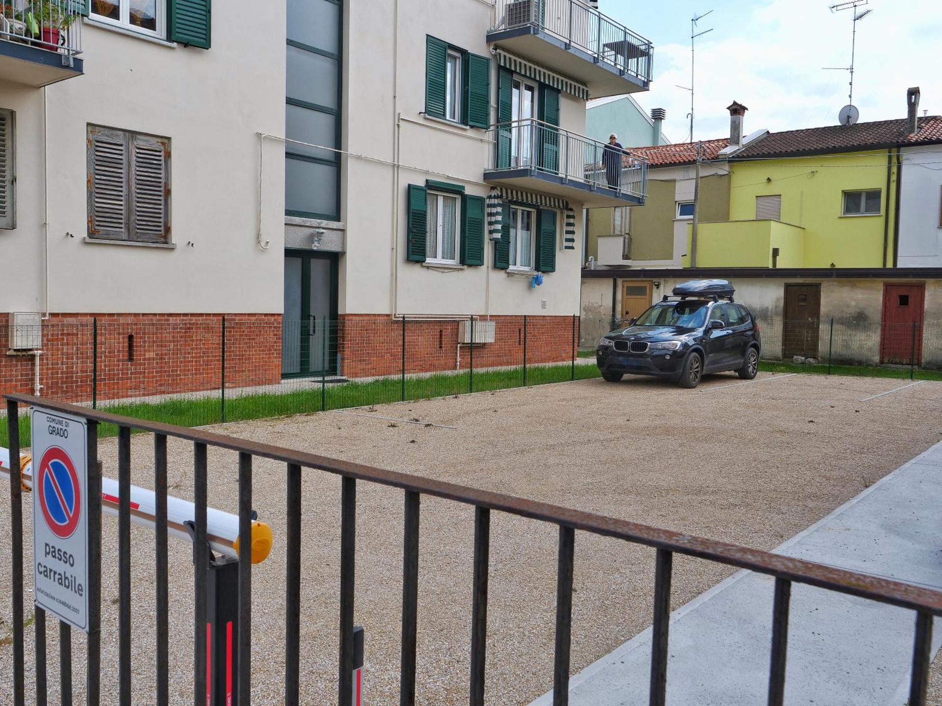 FARO DELL'ESTATE delizioso BICAMERA con POSTO AUTO dietro la SPIAGGIA