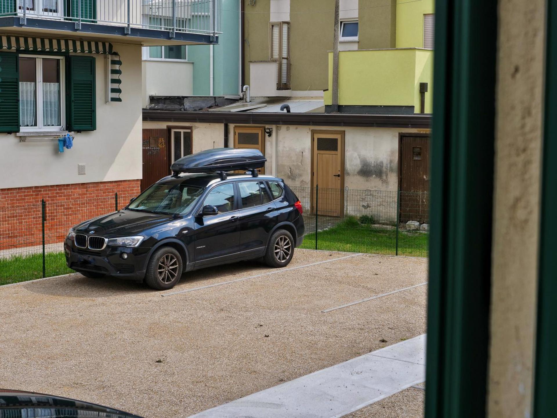FARO DELL'ESTATE delizioso BICAMERA con POSTO AUTO dietro la SPIAGGIA