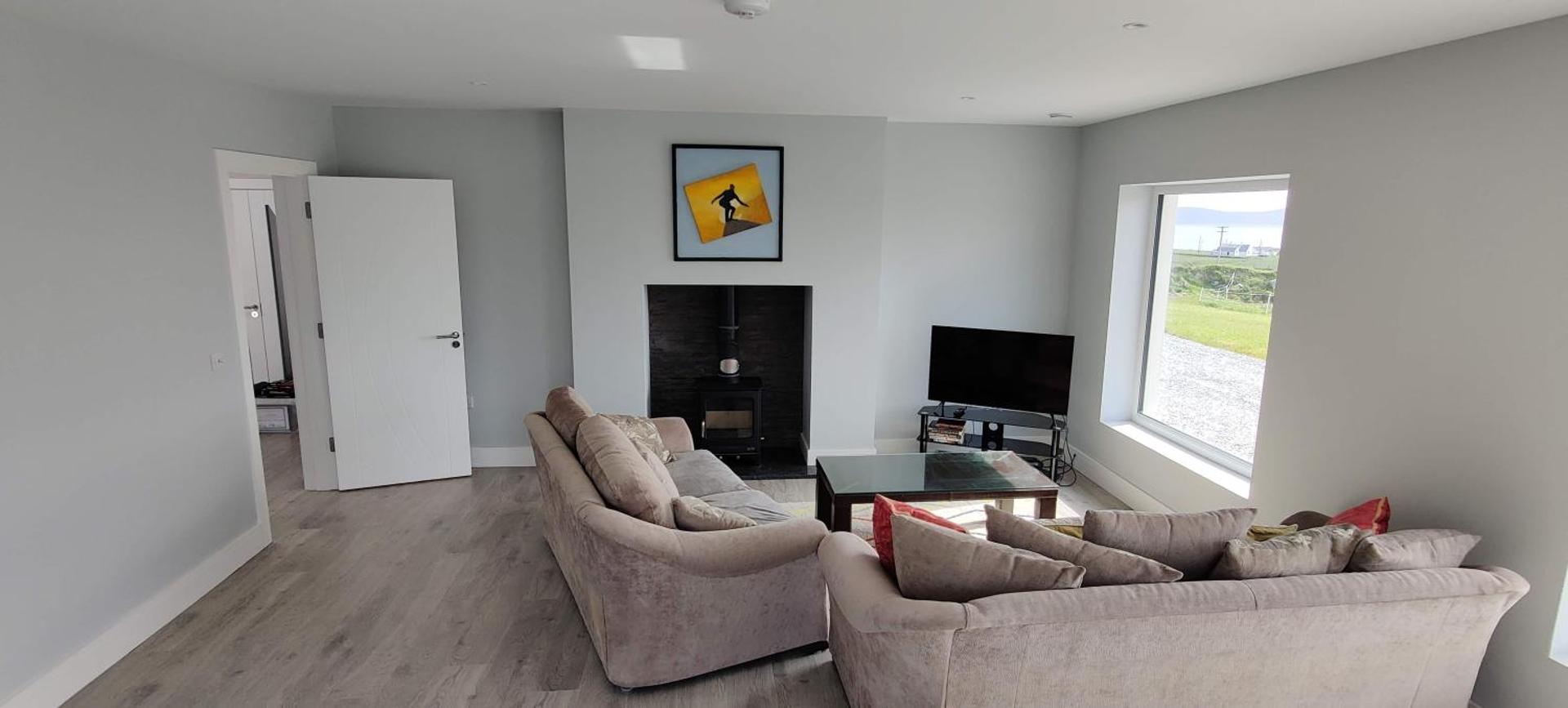 Communal lounge/ TV room