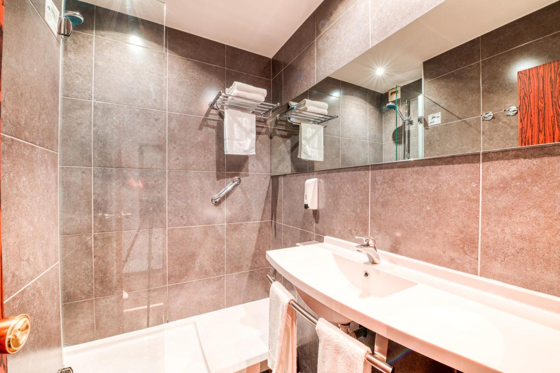 Logis NIMOTEL Hôtel Cosy