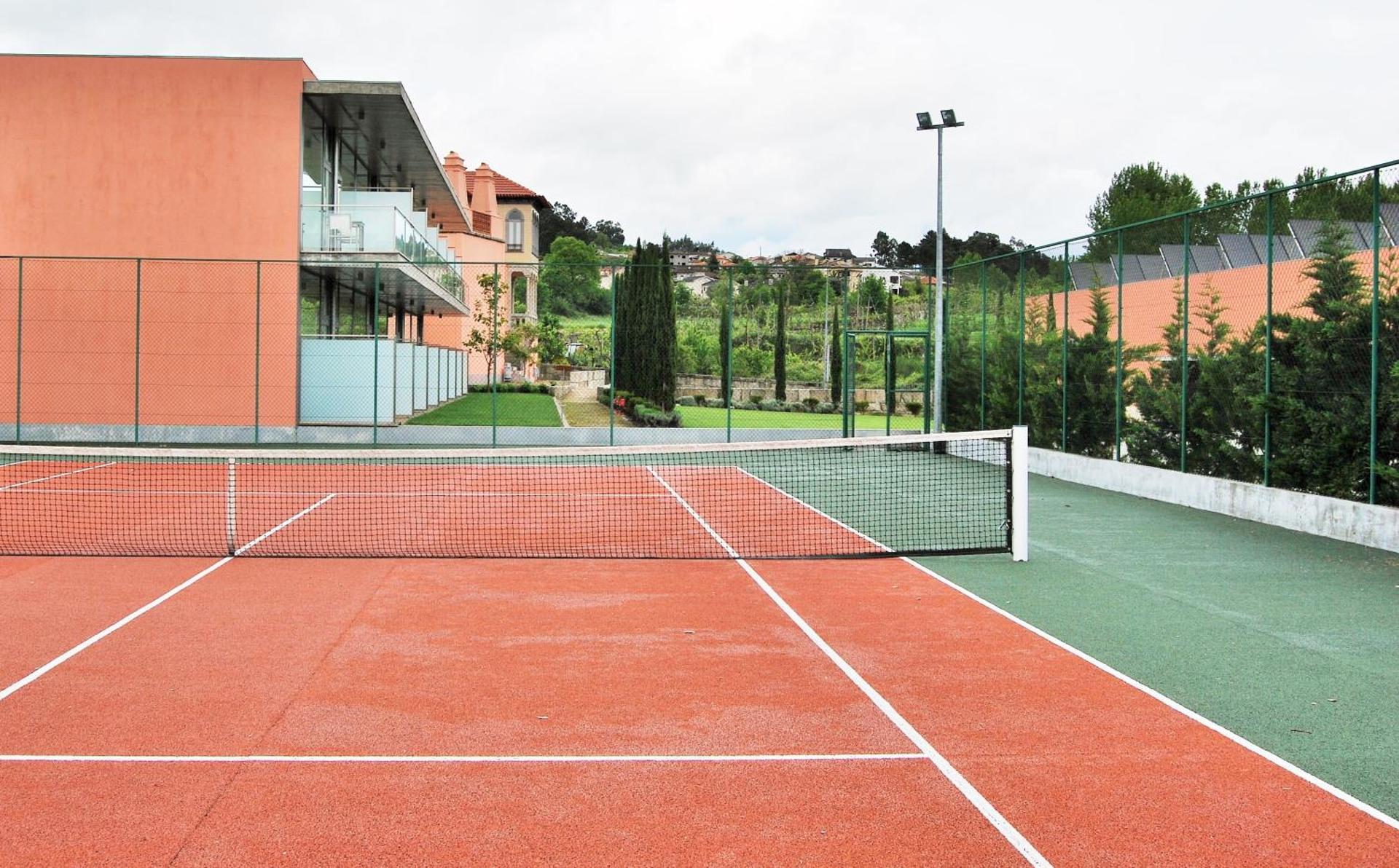 Tennis court