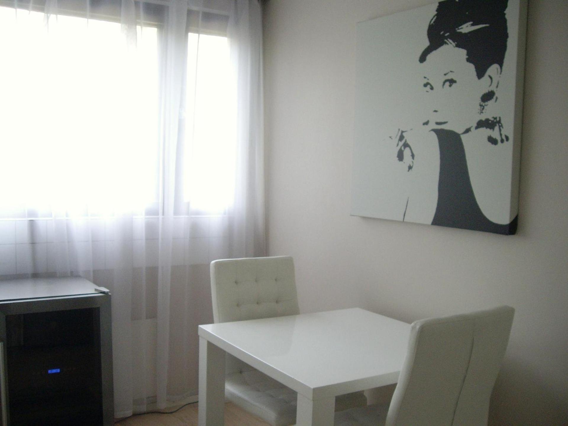 21 minutes from Helsinki city - smaller room