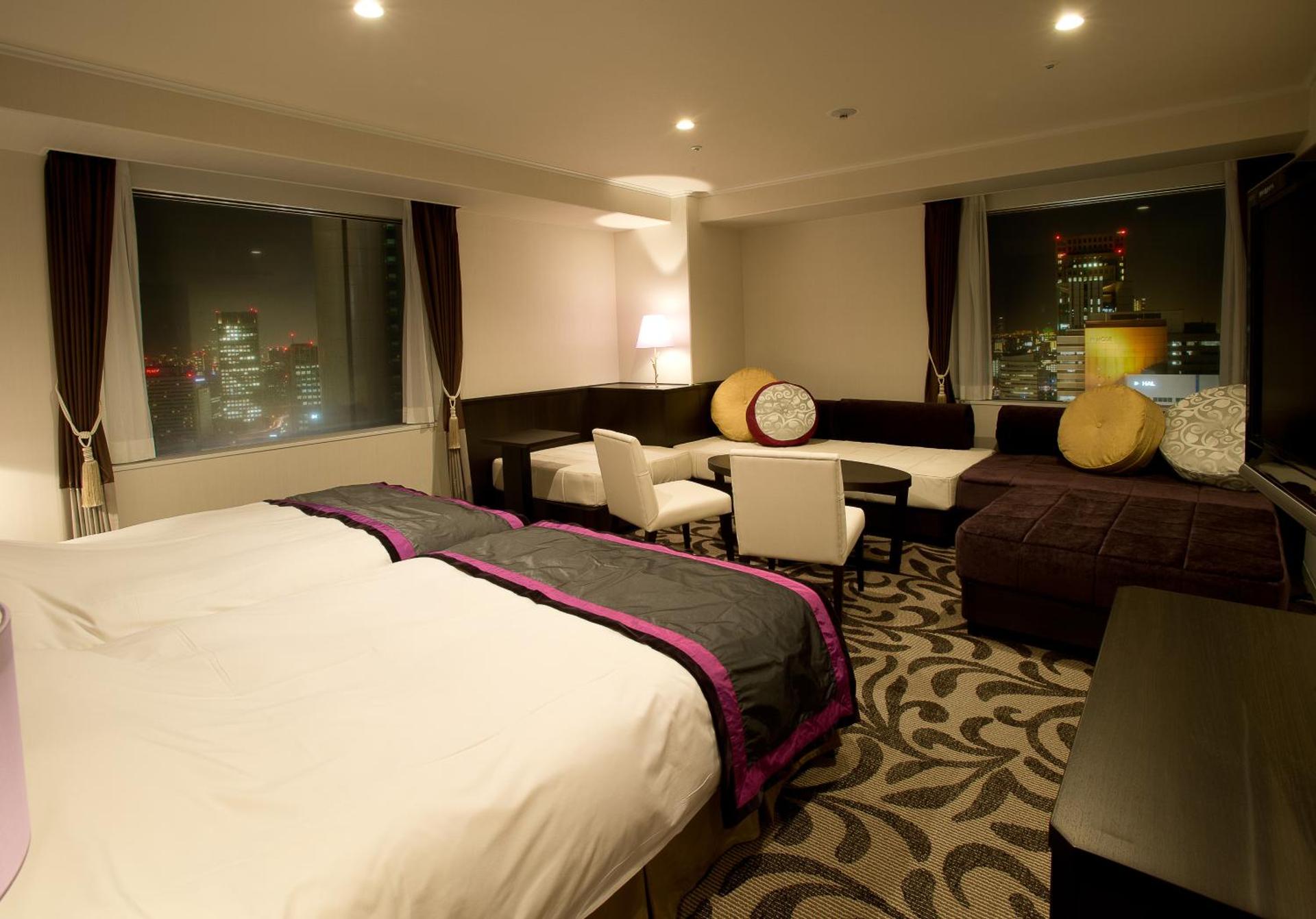 Photo of the whole room