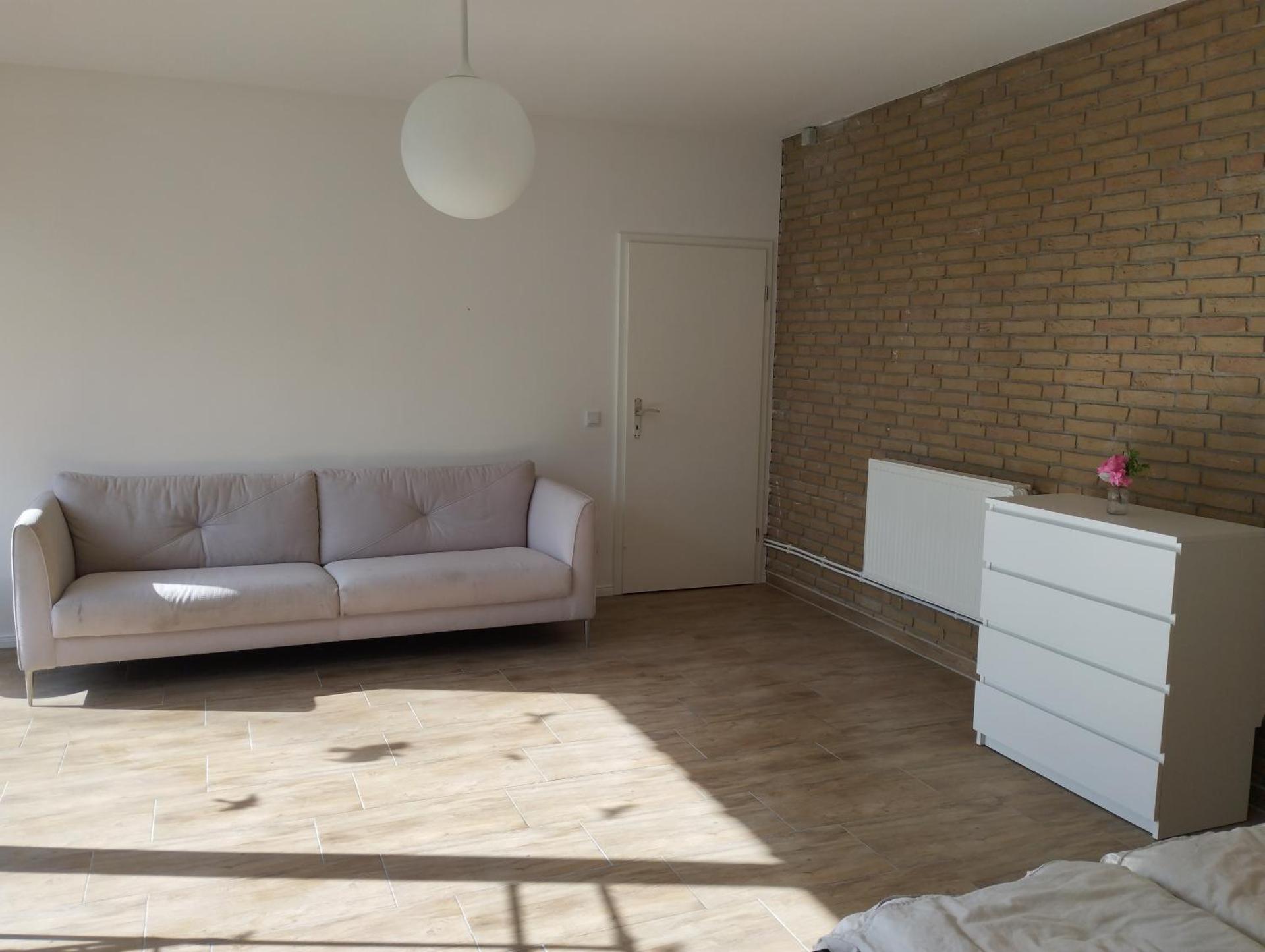 Appartement 4 Personen - Zimmer in Wohnung, zentral, ruhig, modern
