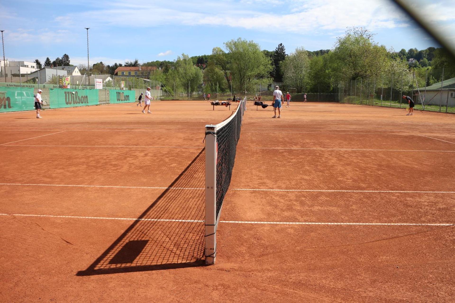 Tennis court