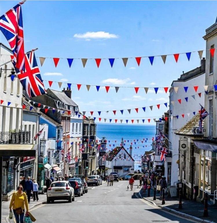 Flat 4 The Gables Lyme Regis with parking