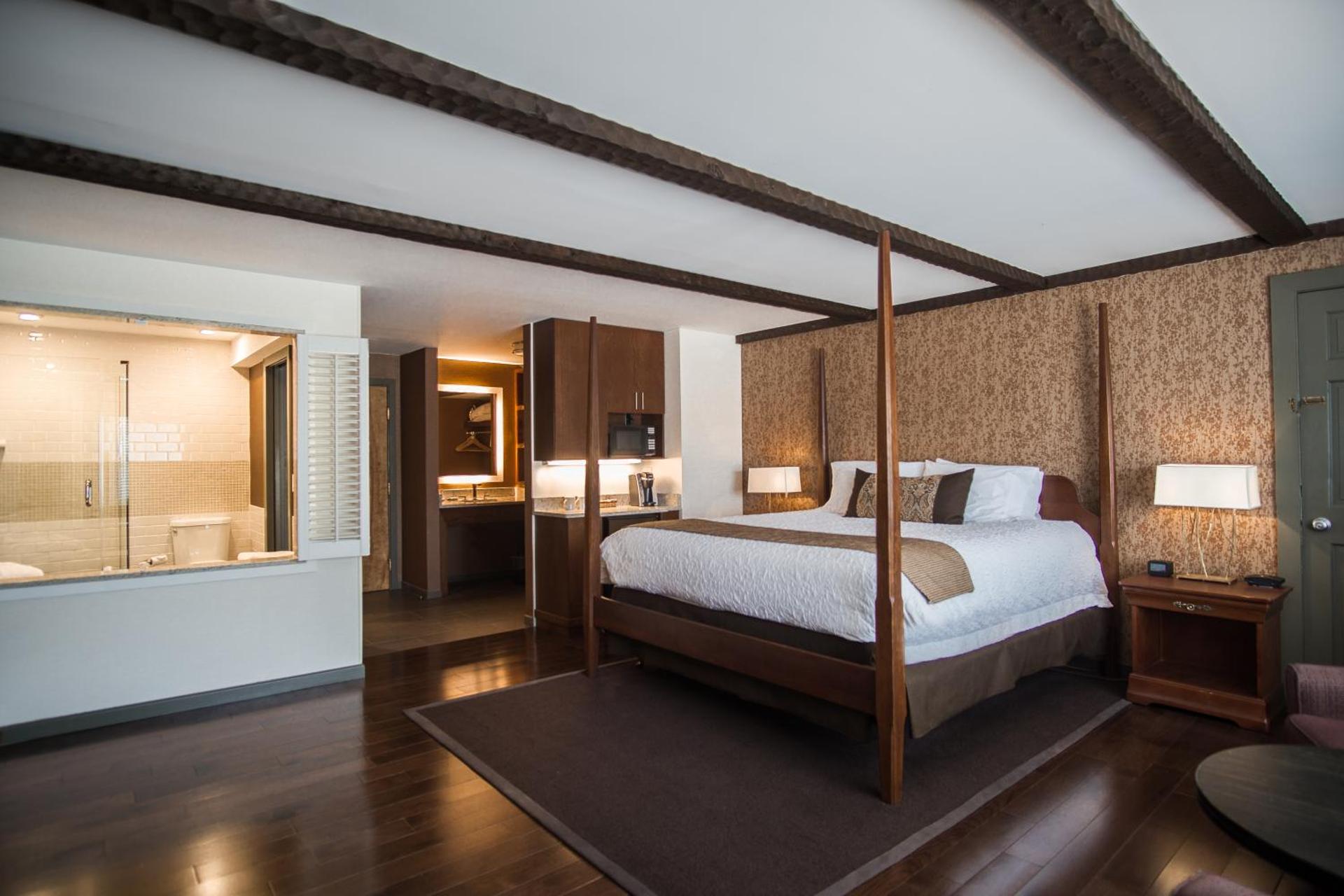 Premier King Room - Non-Smoking- No Children allowed