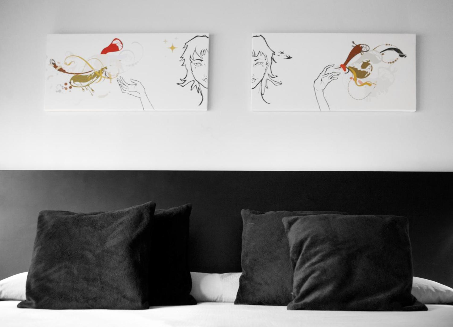 Photo of the whole room