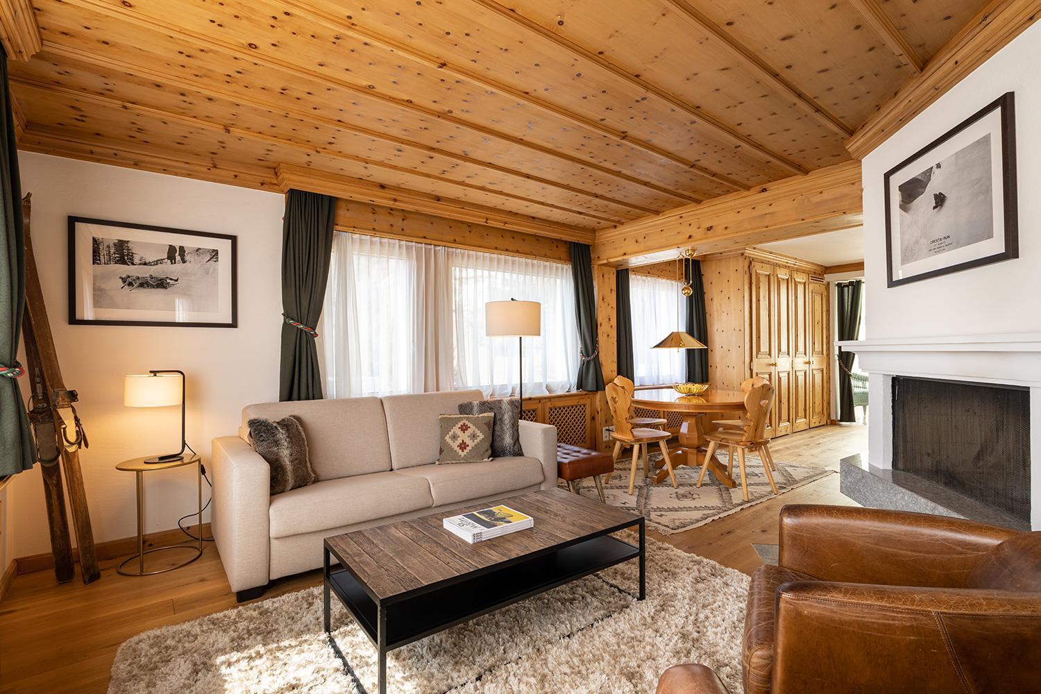 Suite with Mountain View