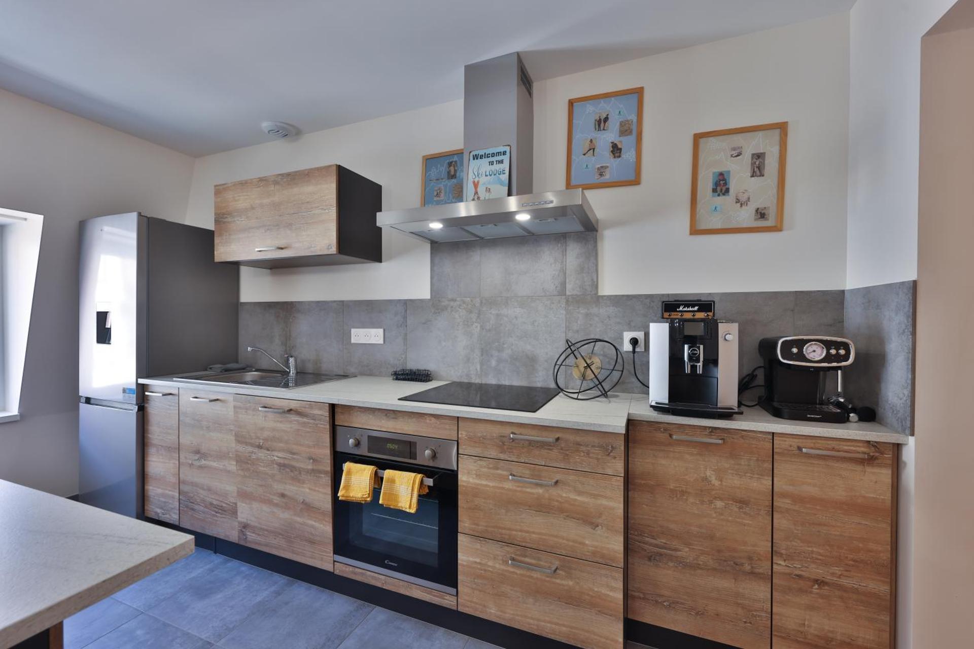 Kitchen or kitchenette