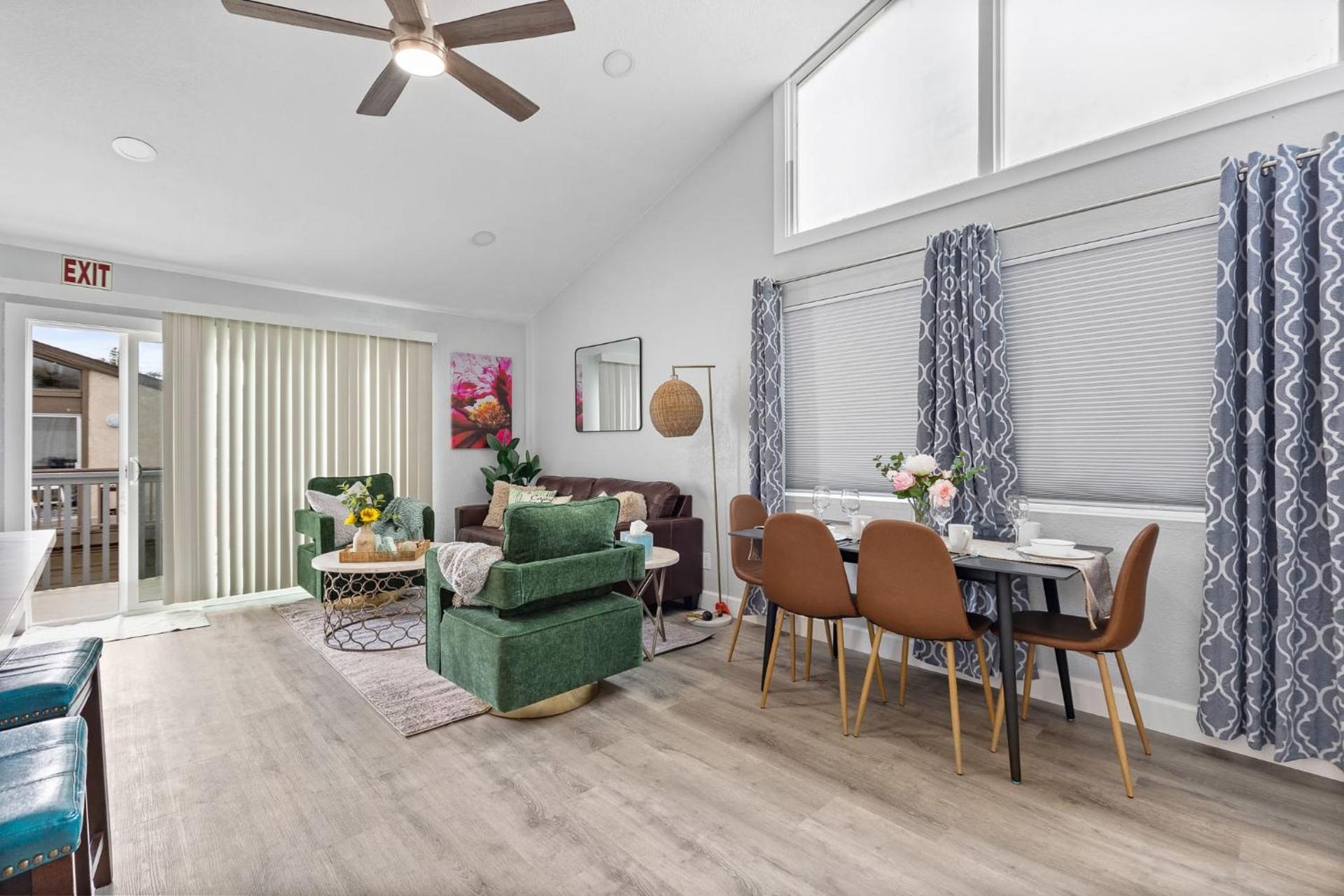 Endless Sunset- Near Beach Surf and Pet Friendly