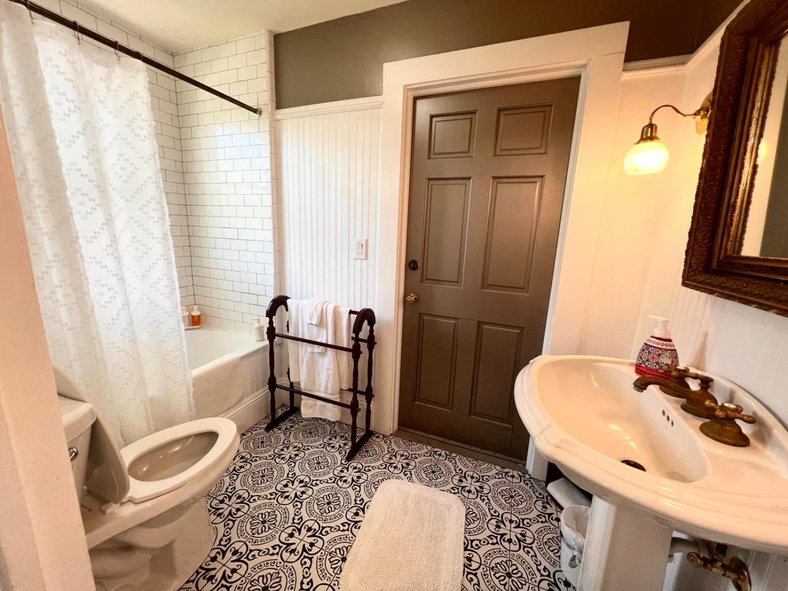 1001 Nights Historic Bed and Breakfast Adults Only