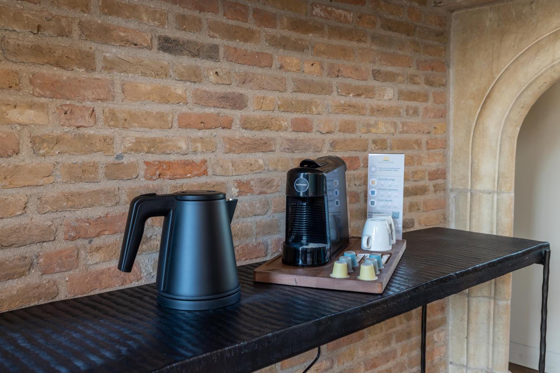 Coffee/tea facilities