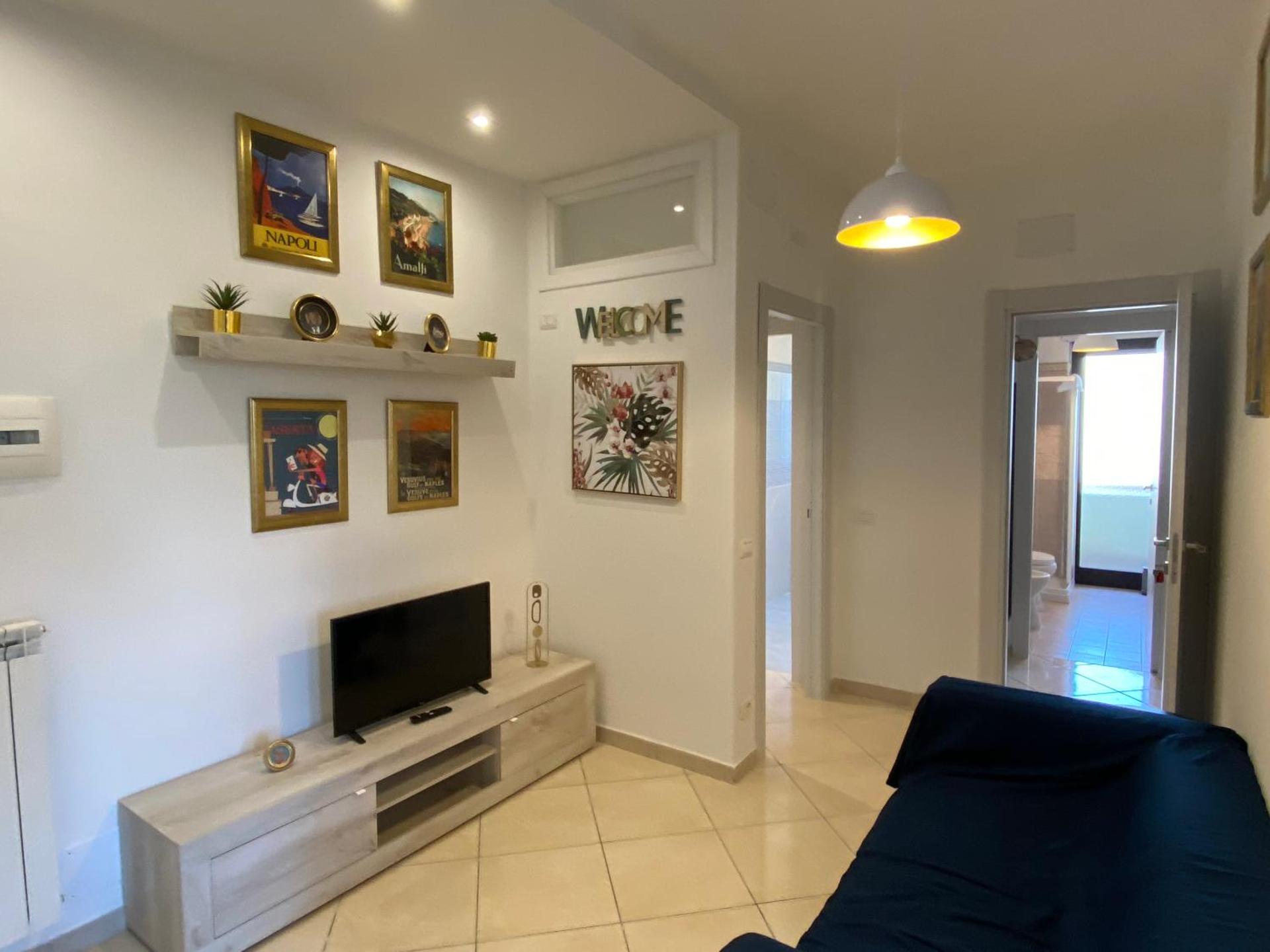 Communal lounge/ TV room