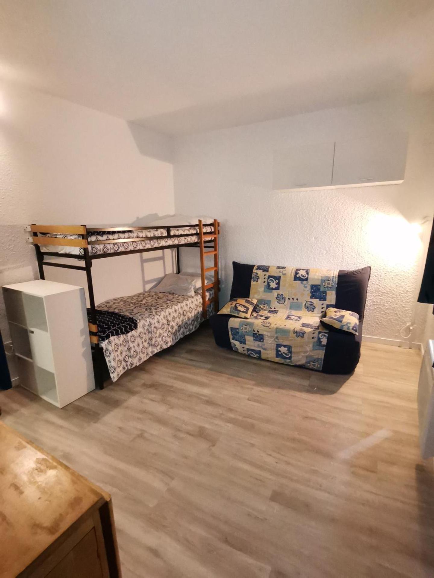 STUDIO LES GLOVETTES