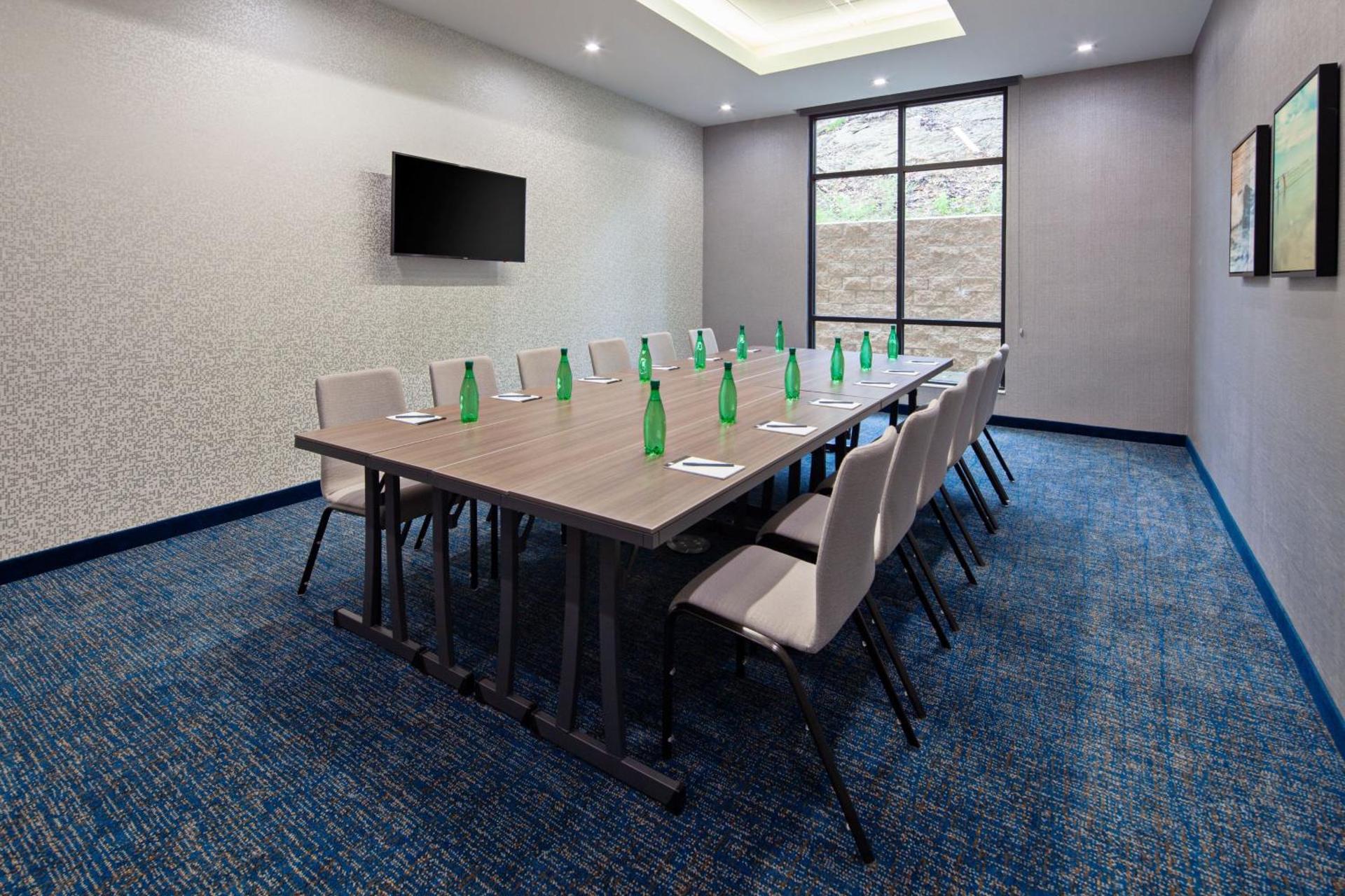 Meeting/conference room