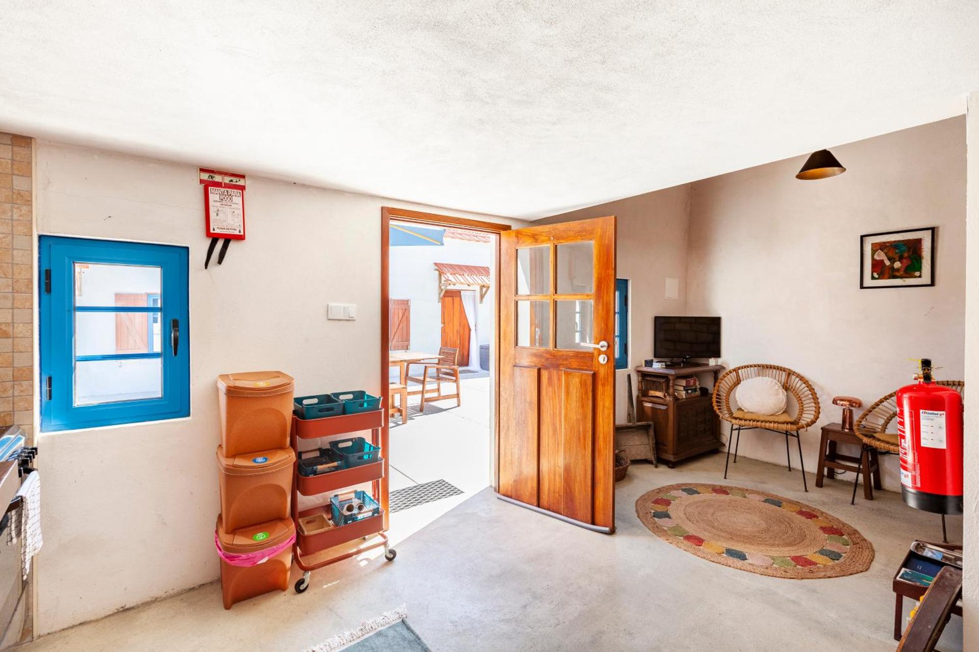 Communal lounge/ TV room