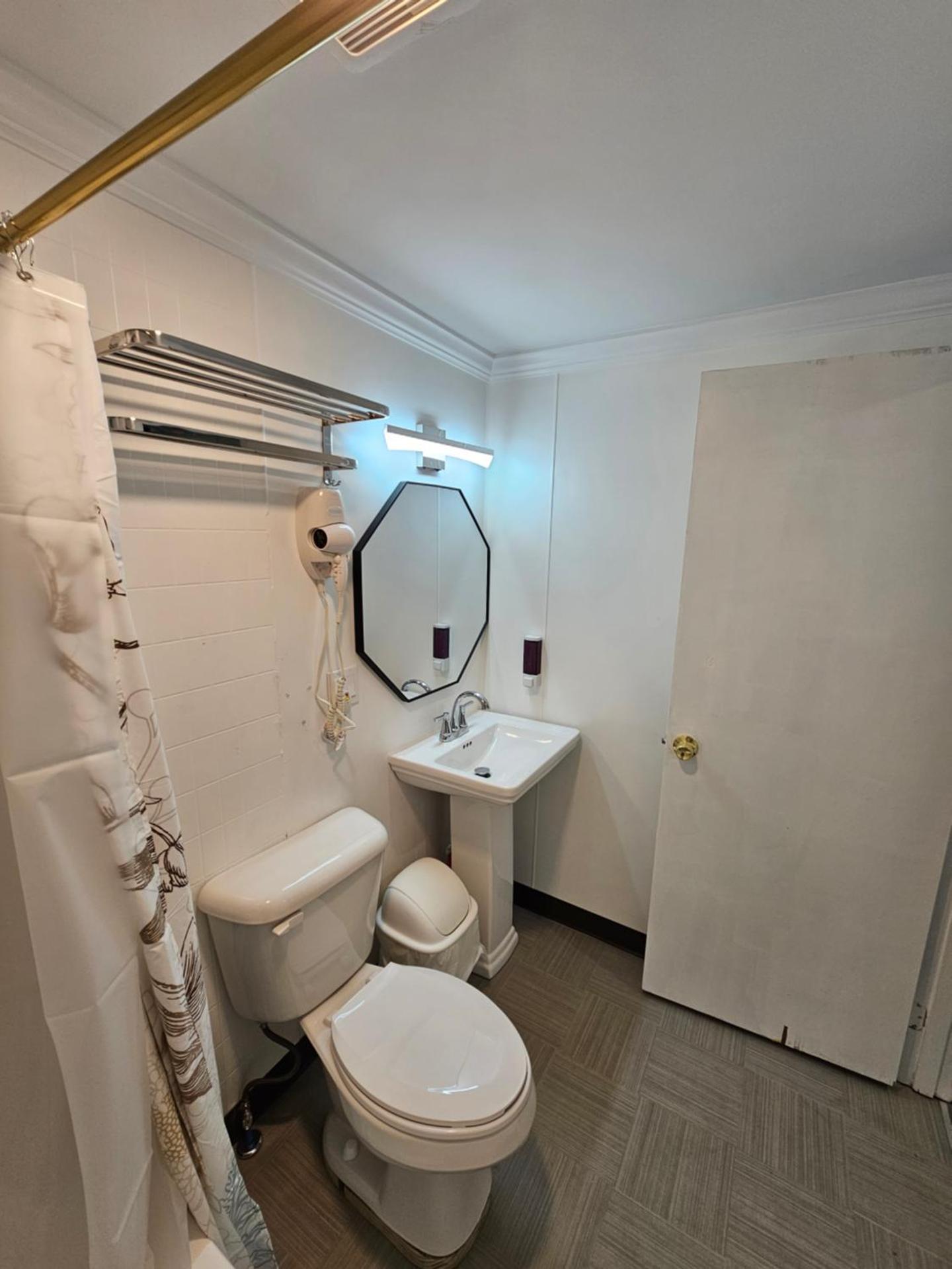 Habitación con cama grande 