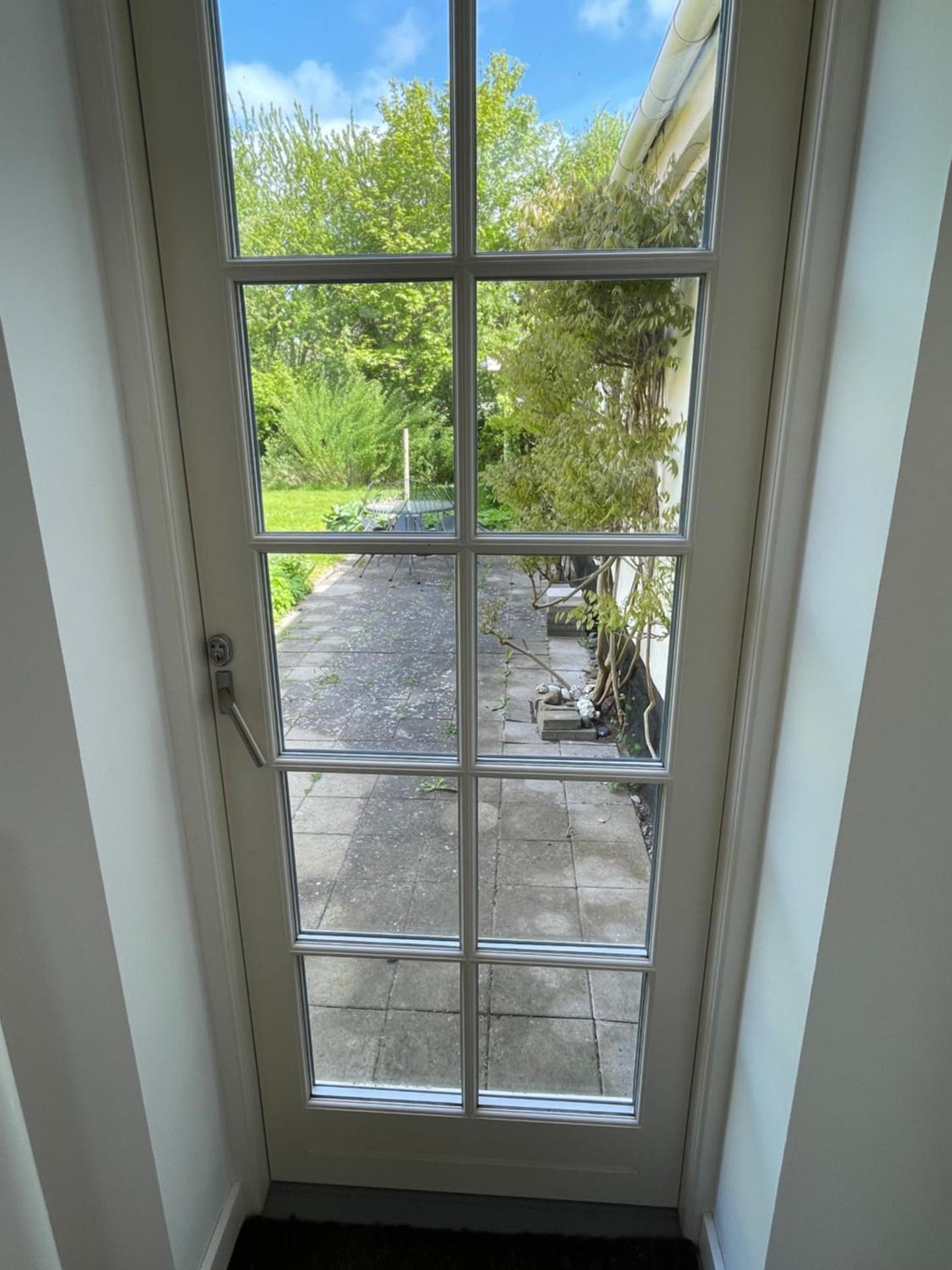 A true nature pearl in idyllic surroundings but close to the city