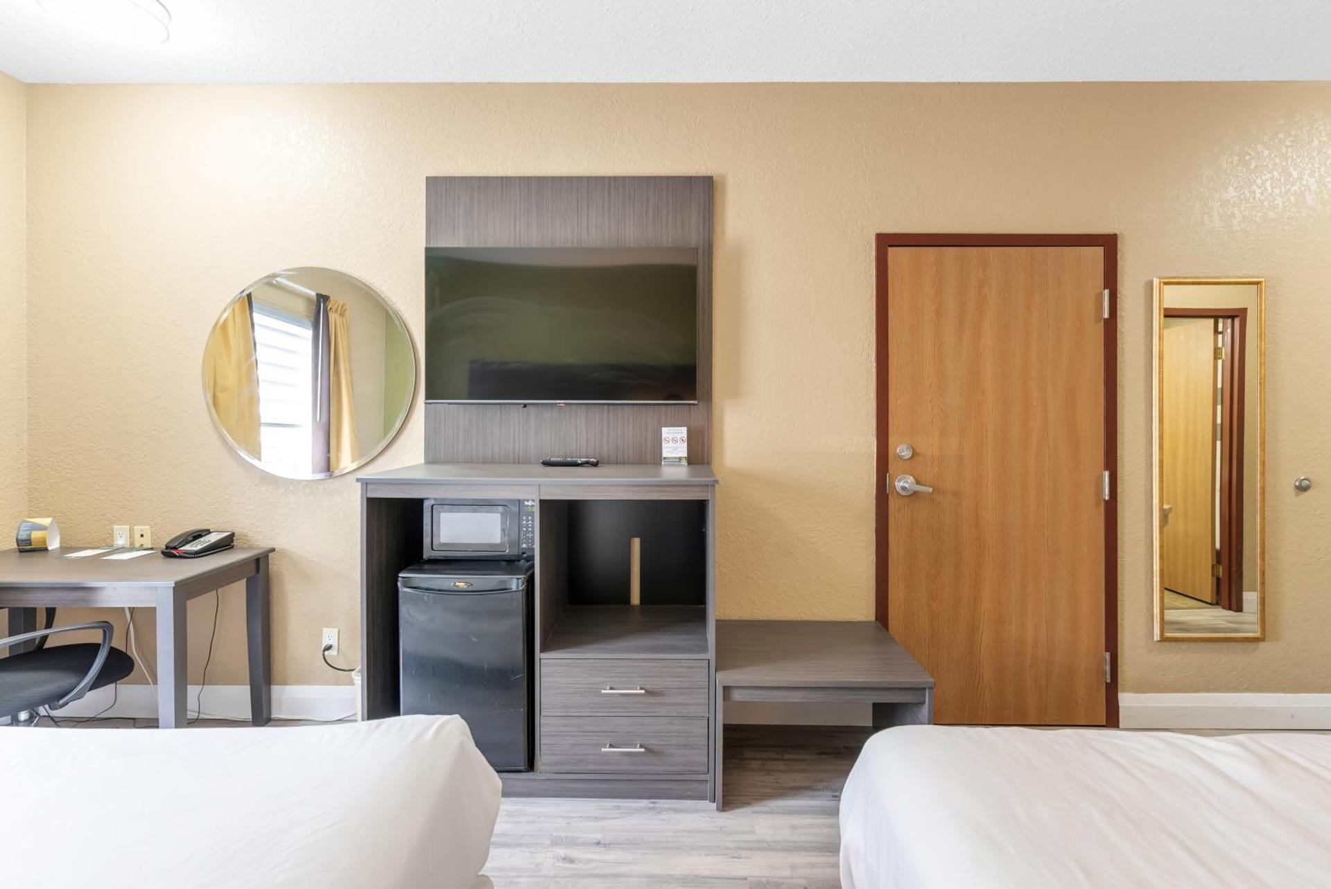 Camera con 2 Letti Queen-Size - Non Fumatori 