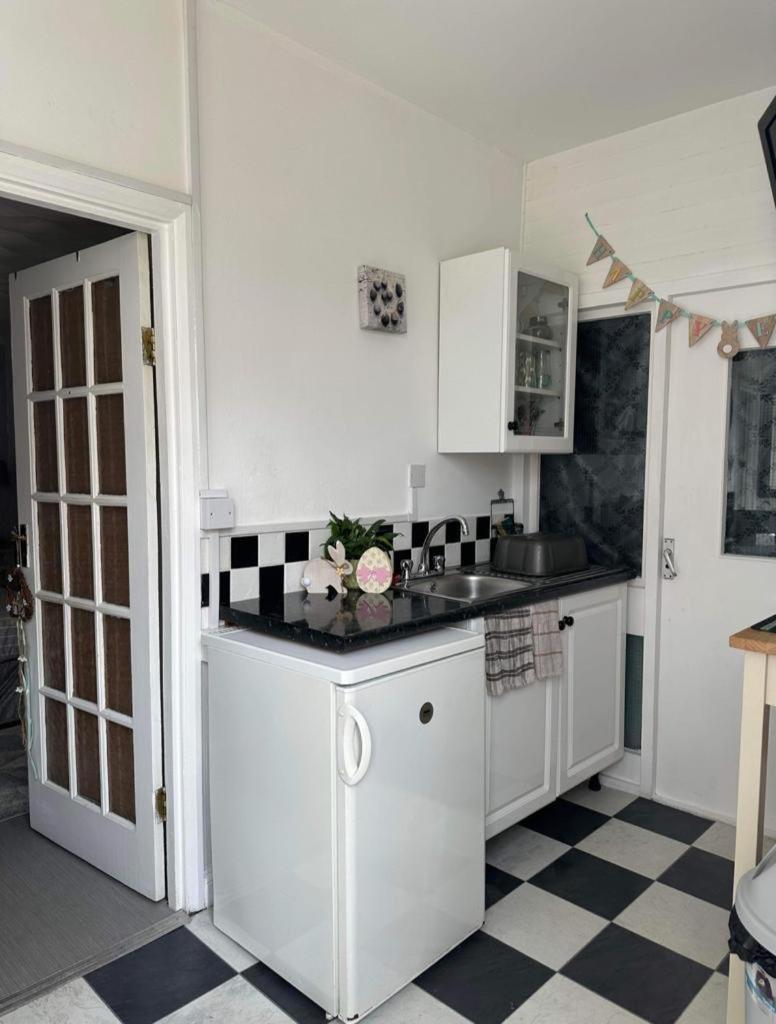 Two-Bedroom Apartment - Annex