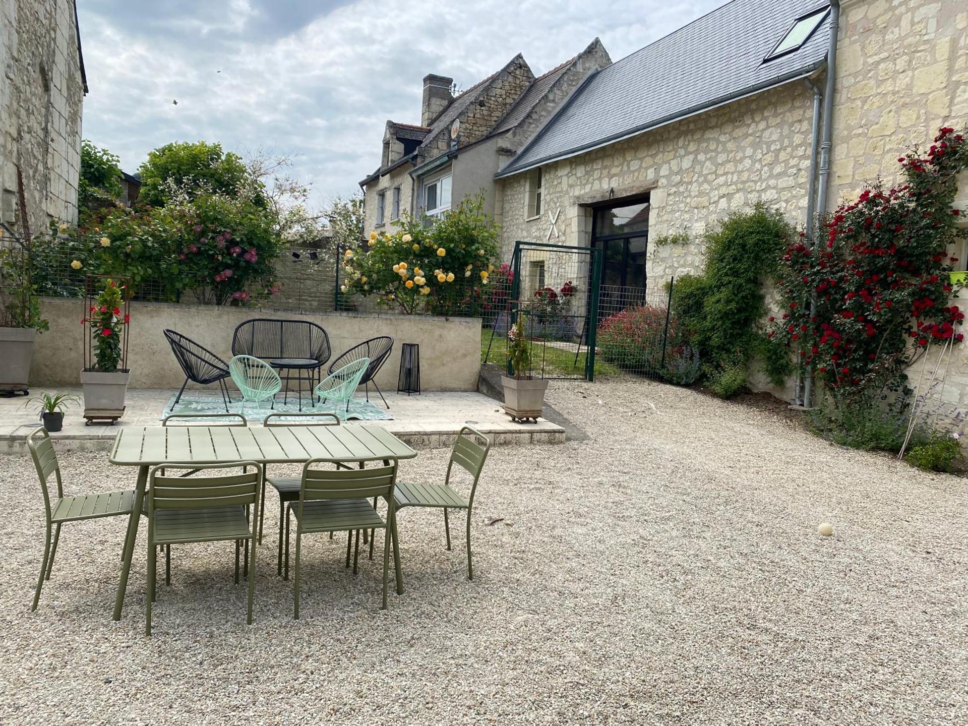 Studio Indre climatisé, La halte de Cuzé, aux abords de la Loire à vélo