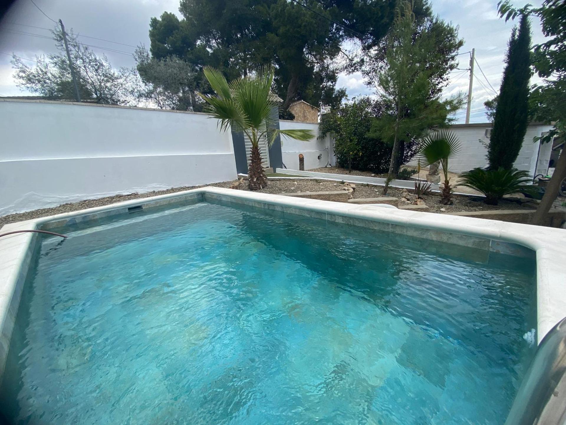Casita rural con piscina