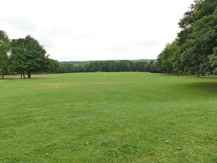 *15w* setup for your most amazing & relaxed stay + Free Parking + Free Fast WiFi *