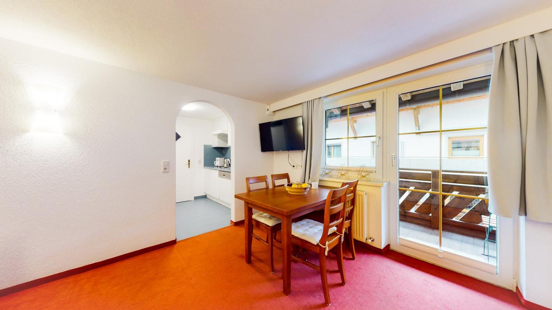 Communal lounge/ TV room